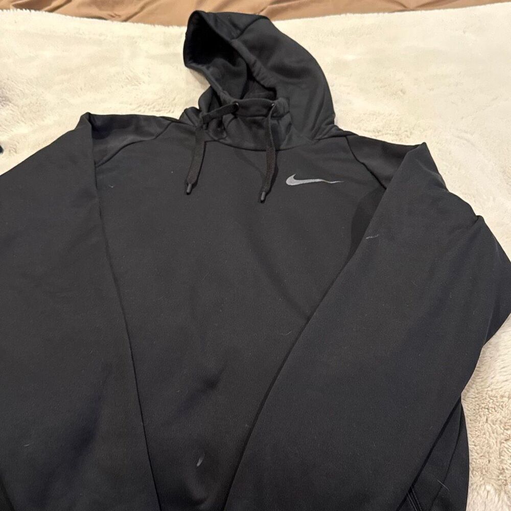 Nike dry fit black hoodie excellent condition